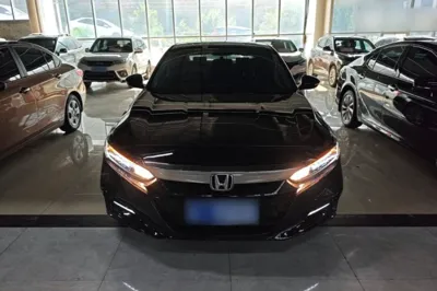 Honda Accord 2018, 30900 км, за 16631 USD
