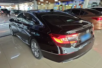 Honda Accord 2018, 30900 км, за 16631 USD