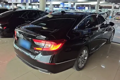 Honda Accord 2018, 30900 км, за 16631 USD - фото 6