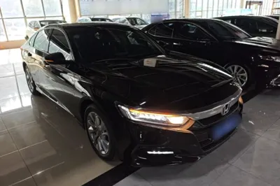 Honda Accord 2018, 30900 км, за 16631 USD - фото 12