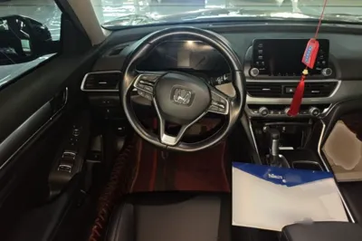 Honda Accord 2018, 30900 км, за 16631 USD - фото 18