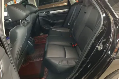 Honda Accord 2018, 30900 км, за 16631 USD - фото 25