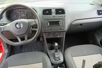 Volkswagen Polo 2016, 39600 км, за 6715 USD