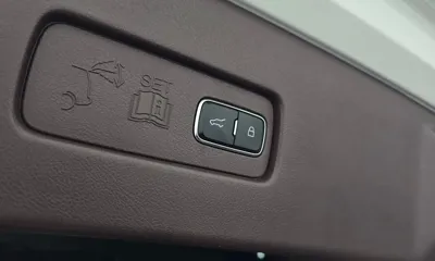 Lincoln Aviator 2021, 99480 км, за 25732.91 USD - фото 28