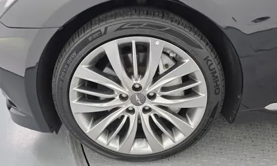 Hyundai Genesis 2016, 183106 км, за 6794.8 USD