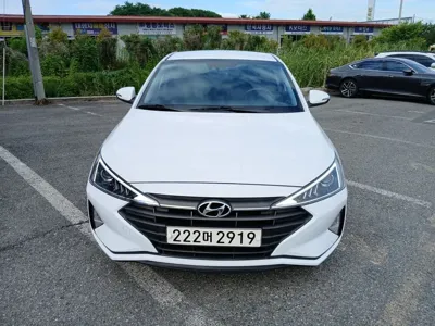 Hyundai Avante 2019, 161183 км, за 5783.98 USD