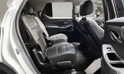 ChevroletGMDaewoo Traverse 2021, 43955 км, за 16187.64 USD - фото 12