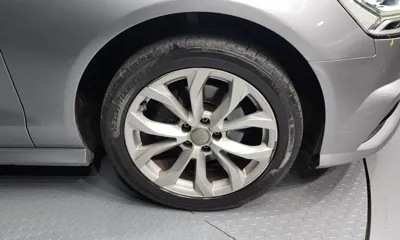 Audi A6 2018, 121522 км, за 9867.54 USD