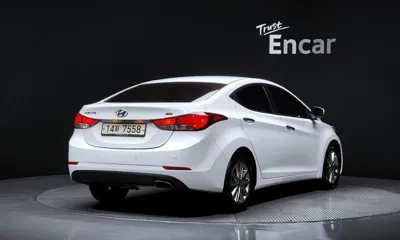 Hyundai Avante 2014, 98589 км, за 5185.77 USD