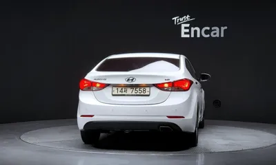 Hyundai Avante 2014, 98589 км, за 5185.77 USD