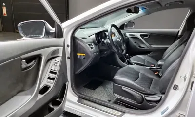 Hyundai Avante 2014, 98589 км, за 5185.77 USD - фото 11
