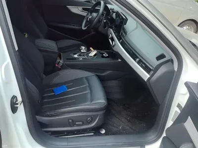 Audi A4L 2021, 66400 км, за 18245.67 USD - фото 8