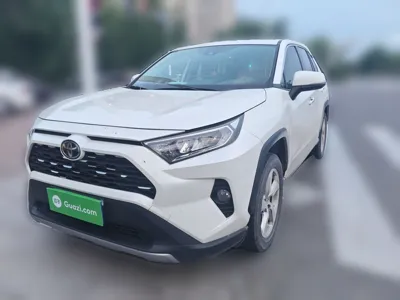 Toyota RAV4 · 2020 год