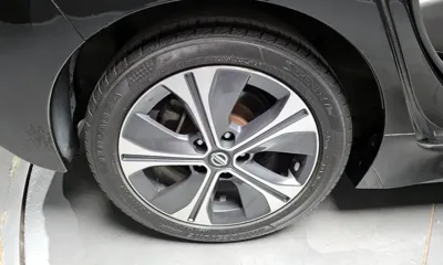 Nissan Leaf 2019, 167550 км, за 5856.68 USD