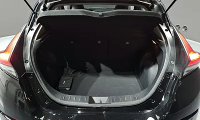 Nissan Leaf 2019, 167550 км, за 5854.01 USD - фото 20