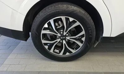 Kia Canival 2021, 72843 км, за 14955.78 USD