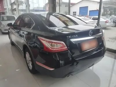 Nissan Teana 2015, 140600 км, за 5707.66 USD