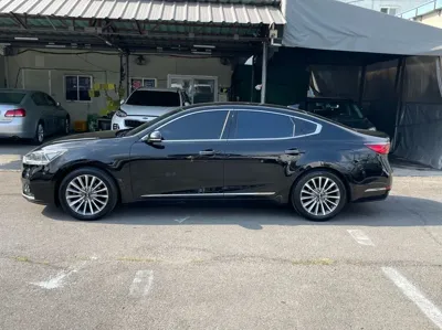 Kia K7 2016, 231800 км, за 4164.47 USD