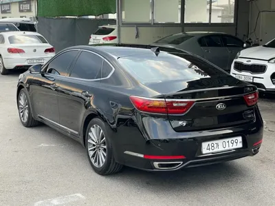 Kia K7 2016, 231800 км, за 4164.47 USD