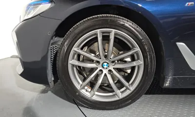 BMW 5-Series 2018, 152002 км, за 12703.59 USD