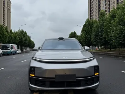 Li Auto Li L9 2024, 90000 км, за 36216.65 USD