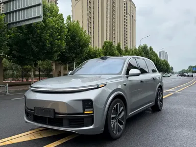 Li Auto Li L9 2024, 90000 км, за 36216.65 USD