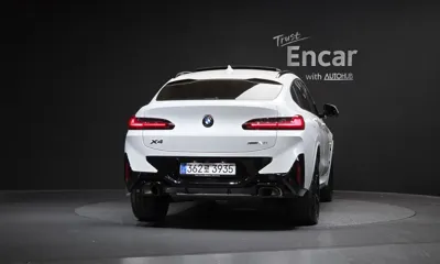 BMW X4 2025, 5922 км, за 53330.71 USD