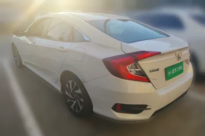 Honda Civic 2016, 139100 км, за 6998 USD - фото 9