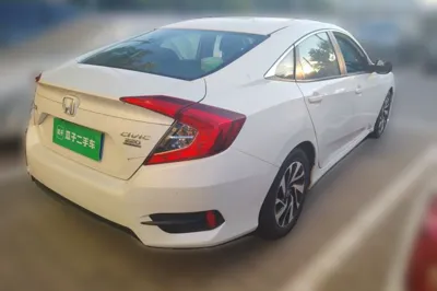 Honda Civic 2016, 139100 км, за 6998 USD - фото 11