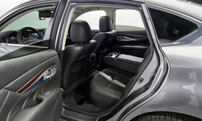 Infiniti Q70 2018, 104800 км, за 6276.84 USD - фото 11