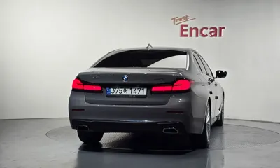 BMW 5-Series 2021, 86610 км, за 18981.99 USD
