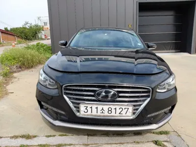 Hyundai Grandeur 2017, 143200 км, за 9518.18 USD