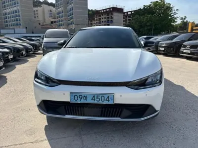 Kia EV6 2023, 88131 км, за 4299.68 USD - фото 17