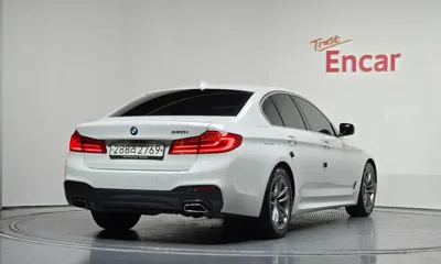 BMW 5-Series 2020, 35393 км, за 24028.12 USD