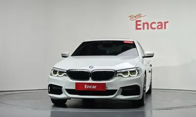 BMW 5-Series 2020, 35393 км, за 24028.12 USD