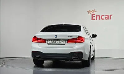 BMW 5-Series 2020, 35393 км, за 24028.12 USD