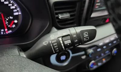 Hyundai Veloster 2019, 65937 км, за 9780.75 USD - фото 19