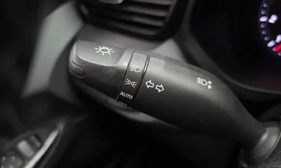 Hyundai Veloster 2019, 65937 км, за 9780.75 USD - фото 27