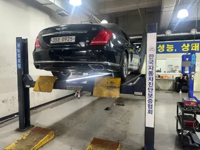 Genesis EQ900 2016, 263946 км, за 6186.1 USD