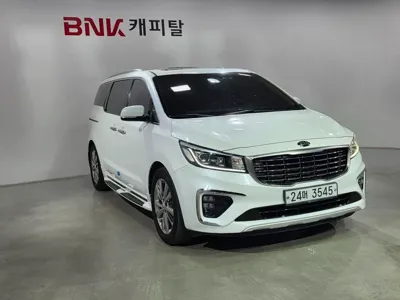 Kia Canival 2019, 121044 км, за 10228.02 USD