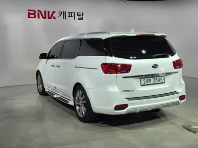 Kia Canival 2019, 121044 км, за 10228.02 USD