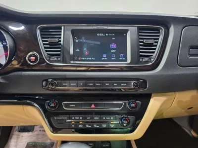 Kia Canival 2019, 121044 км, за 10228.02 USD - фото 8