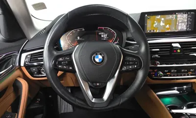 BMW 5-Series 2020, 31367 км, за 18558.3 USD - фото 13