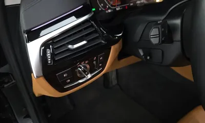 BMW 5-Series 2020, 31367 км, за 18558.3 USD - фото 28
