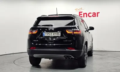 Jeep Compass 2022, 20317 км, за 16062.94 USD