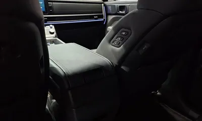 Hyundai Santafe 2024, 38980 км, за 25045.56 USD - фото 31