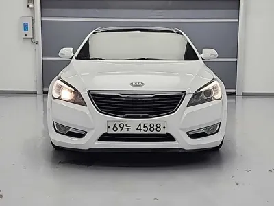 Kia K7 2010, 177982 км, за 2560.06 USD