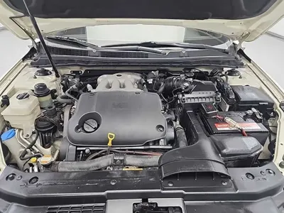 Kia K7 2010, 177982 км, за 2560.06 USD