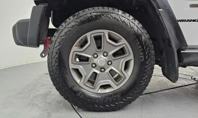 Jeep Wrangler 2013, 102529 км, за 10373.31 USD