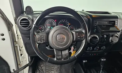 Jeep Wrangler 2013, 102529 км, за 10373.31 USD - фото 13